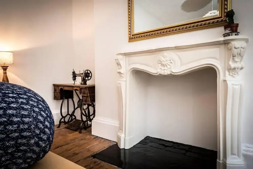 Spectacular 4BR Townhouse in Georgian Quarter, free parking