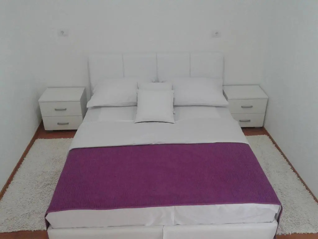 Apartmani I Sobe Milojevic