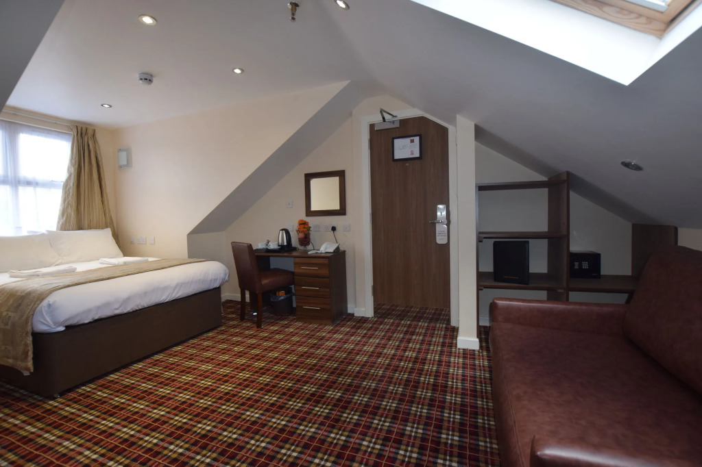 Lucky 8 Hotel