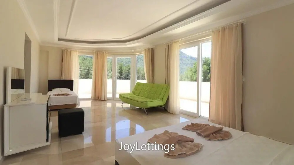 Villa NKL1 by JoyLettings