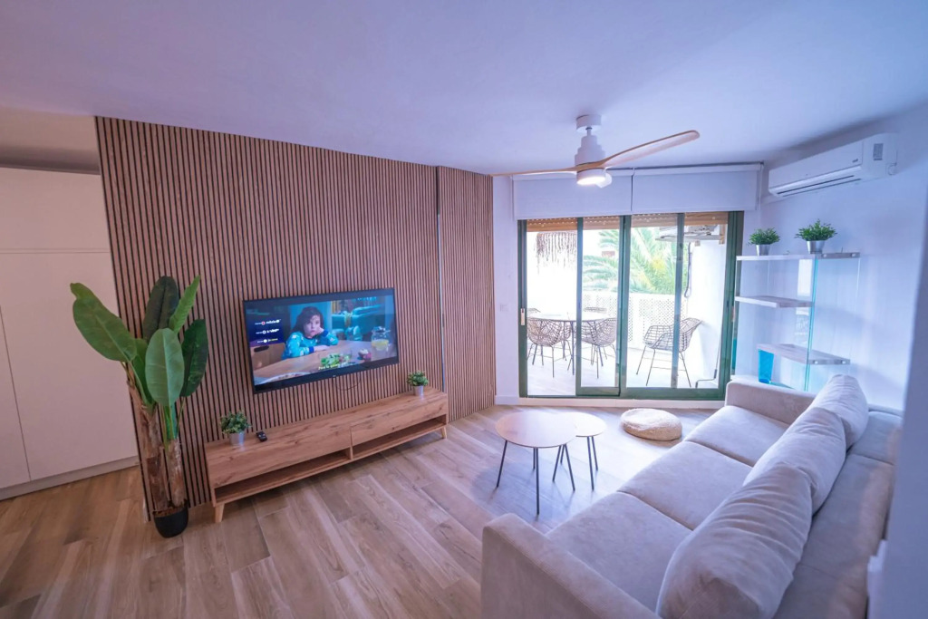 Apartamento Zahara con vistas espectaculares frente al mar