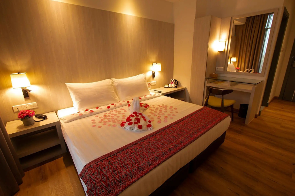 AZ Hotel & Serviced Apartments