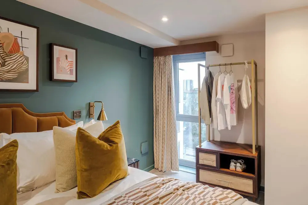 Wapping Wharf I Your Apartment