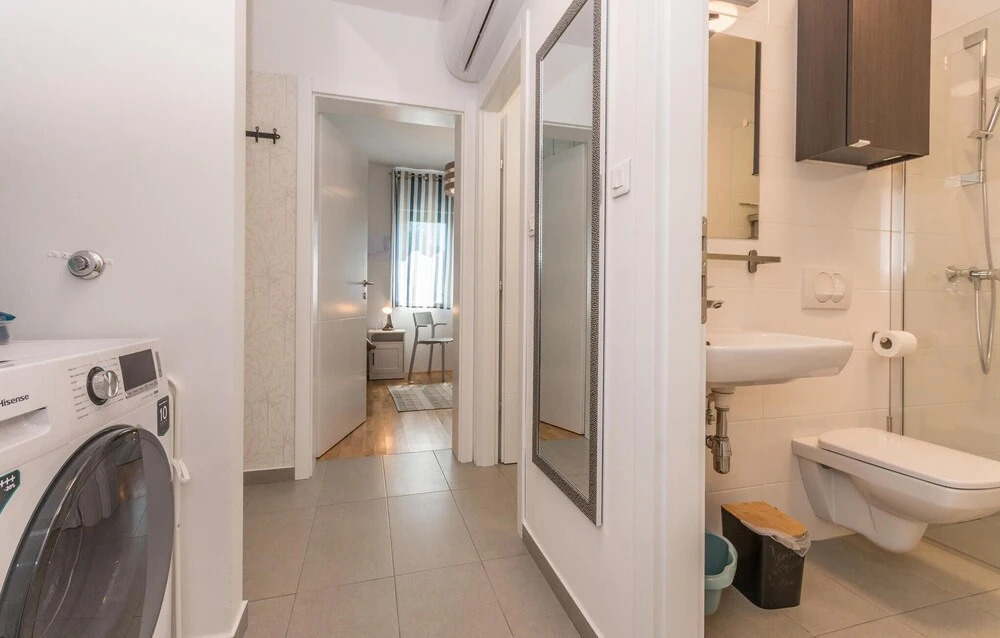 Beautiful Apartment in Sukosan With 2 Bedrooms and Wifi