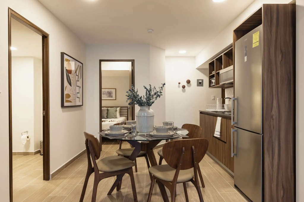 Casai Roma | 2 BR | Chic Apartment