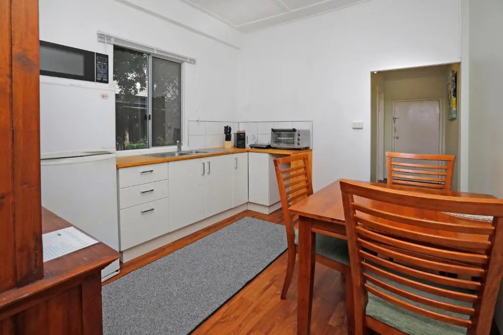 Easy Going Holiday Unit on McKenzie MK4