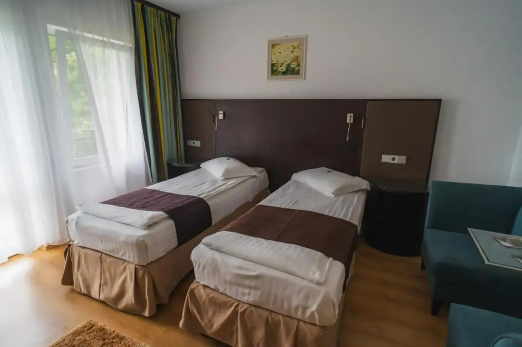 Hotel Dobsi
