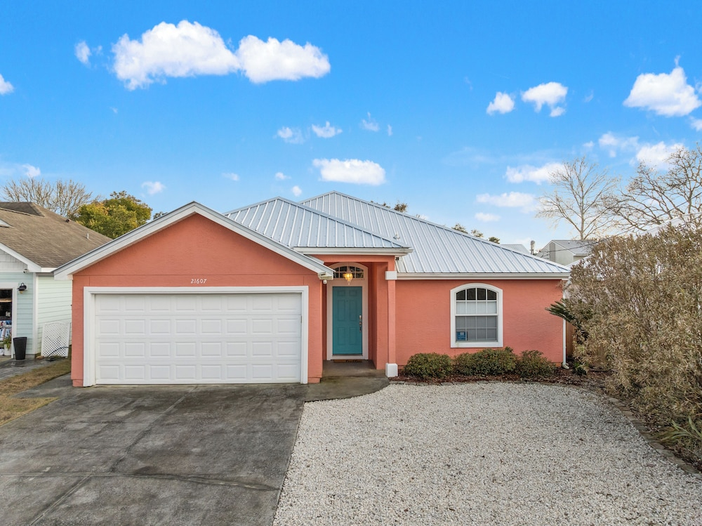 Great Rates Available NOW! / Relaxing Coastal Beach Home West PCB / 3Bd & 2Ba