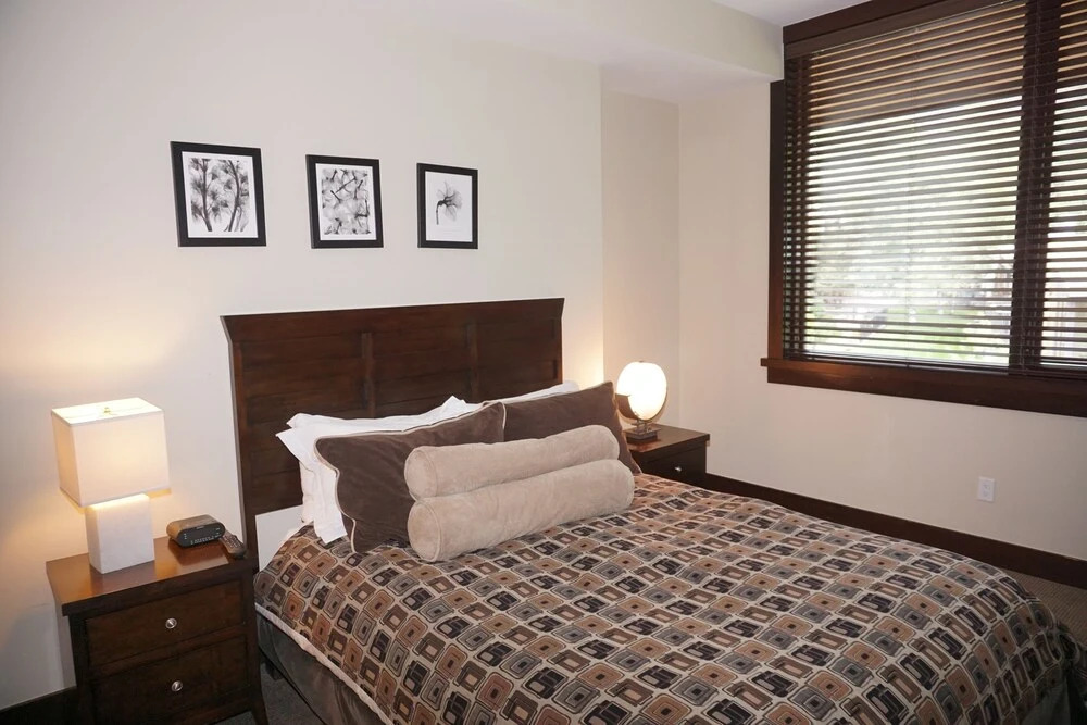 120 Carriage Way #2205 (203157-9419) - 2 Br Condo
