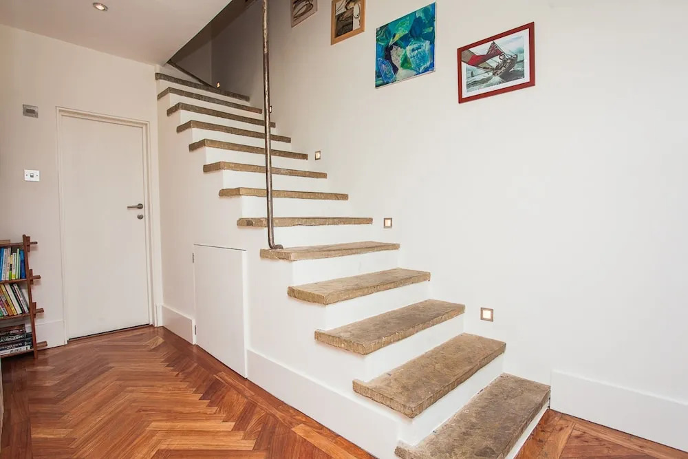 Stylish 3 Bed Apartment Next to Hyde Park
