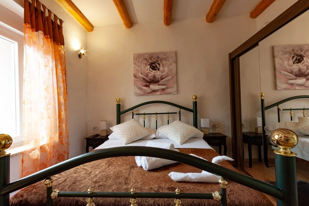 Five bedroom villa Emily with pool