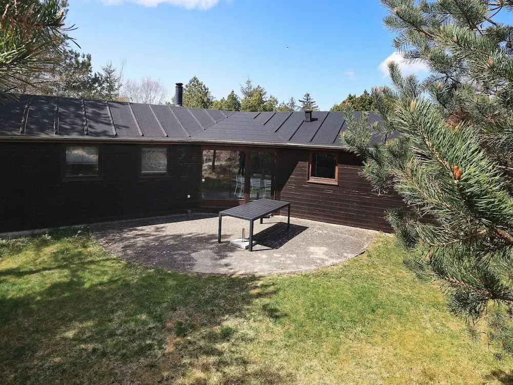 8 Person Holiday Home in Fjerritslev-by Traum