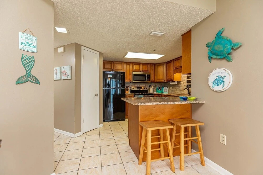 Phoenix East 407 2 Bedroom Condo