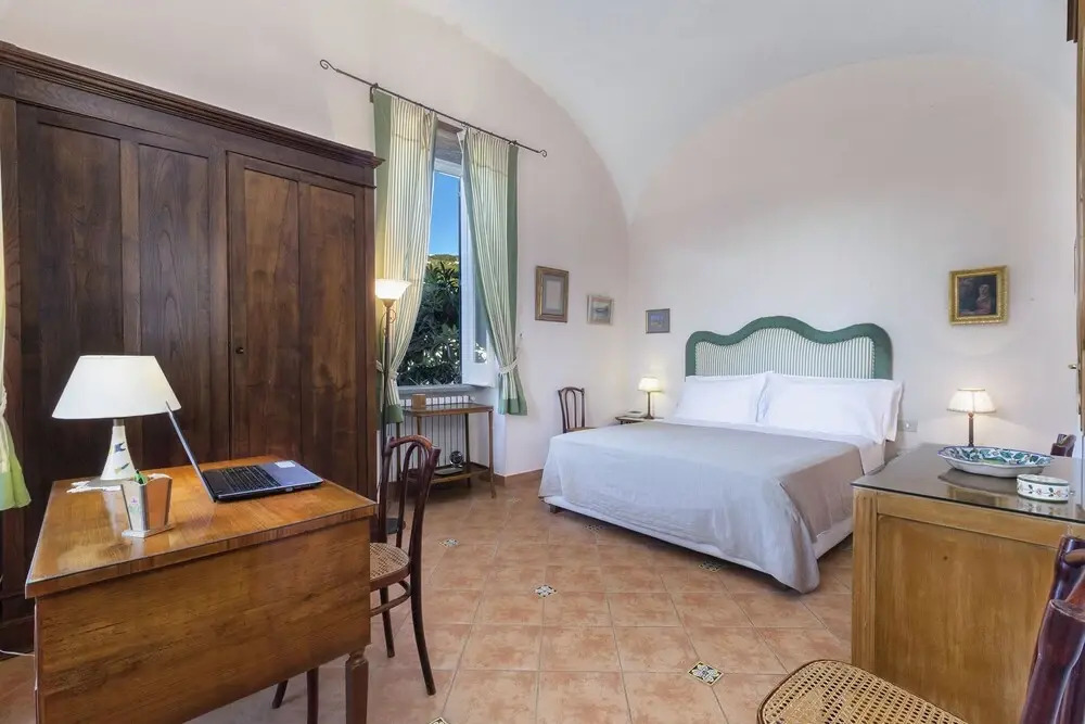 Antique Villa Lucia by Feeling Italy in Town Center with Pool Sea Views and Daily Housekeeping