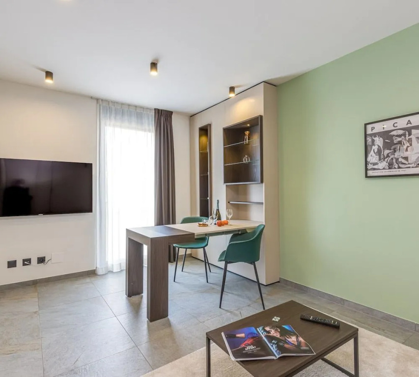 Icon H 205 Suite Micro-living