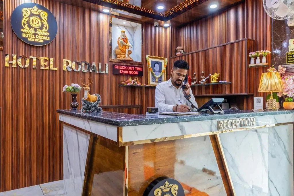 OPO Essential RODALI , Karol Bagh