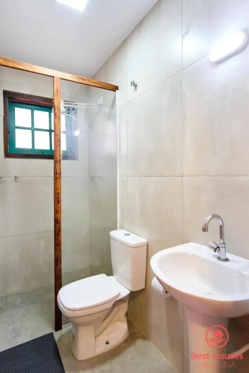 Bh31: Casa Com Piscina Em Frente À Praia Grande