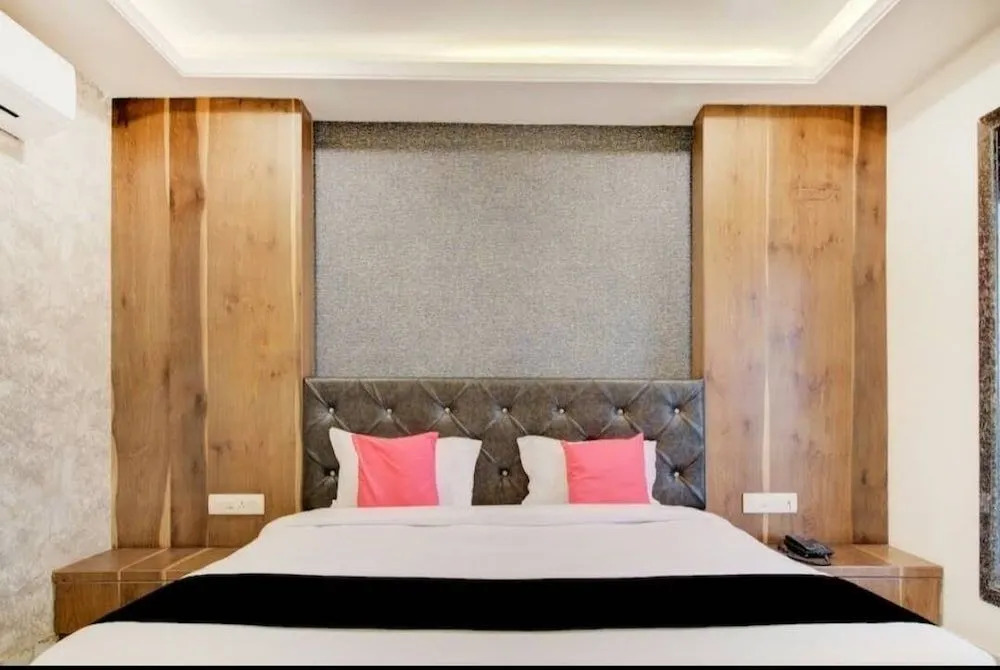 Hotel Krishna Raj