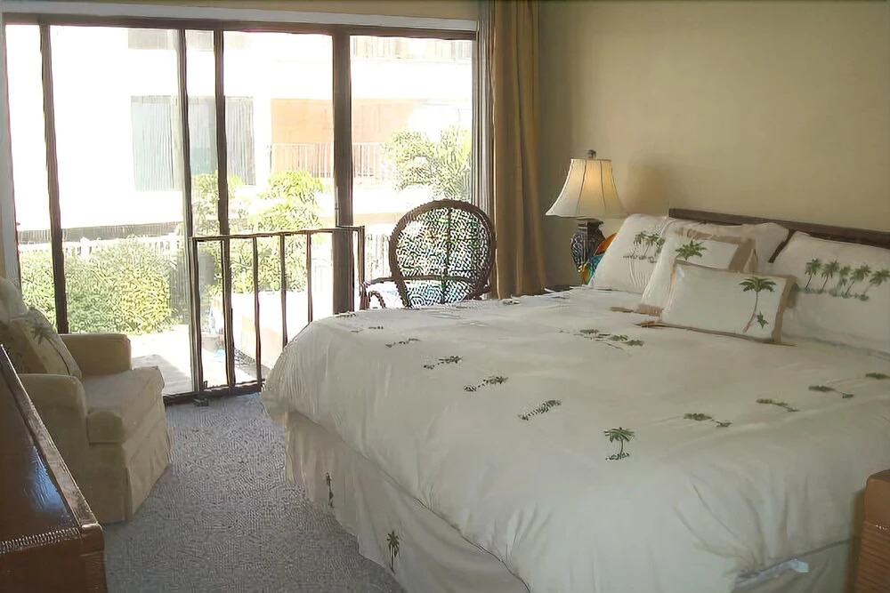 Waters Edge 110N Condo