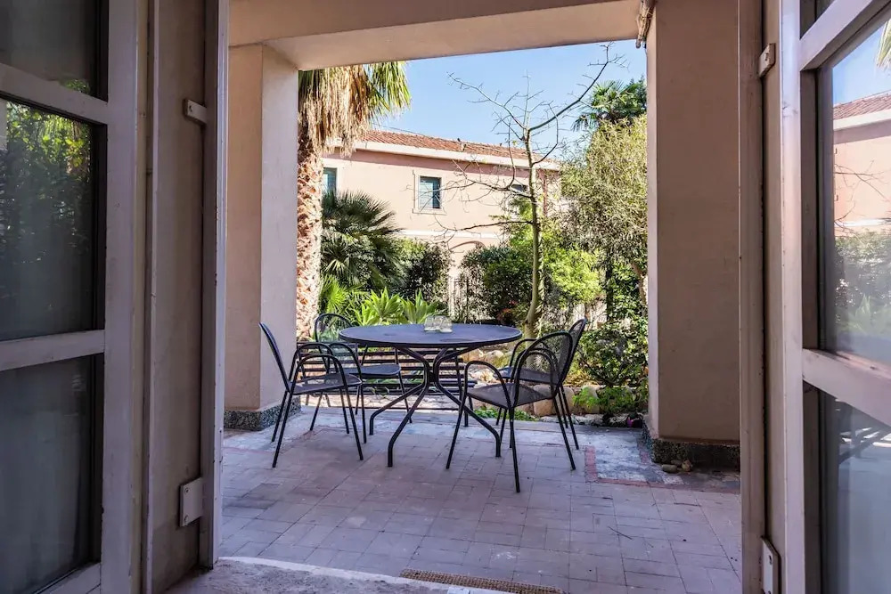 Casa nel Giardino della Neapolis