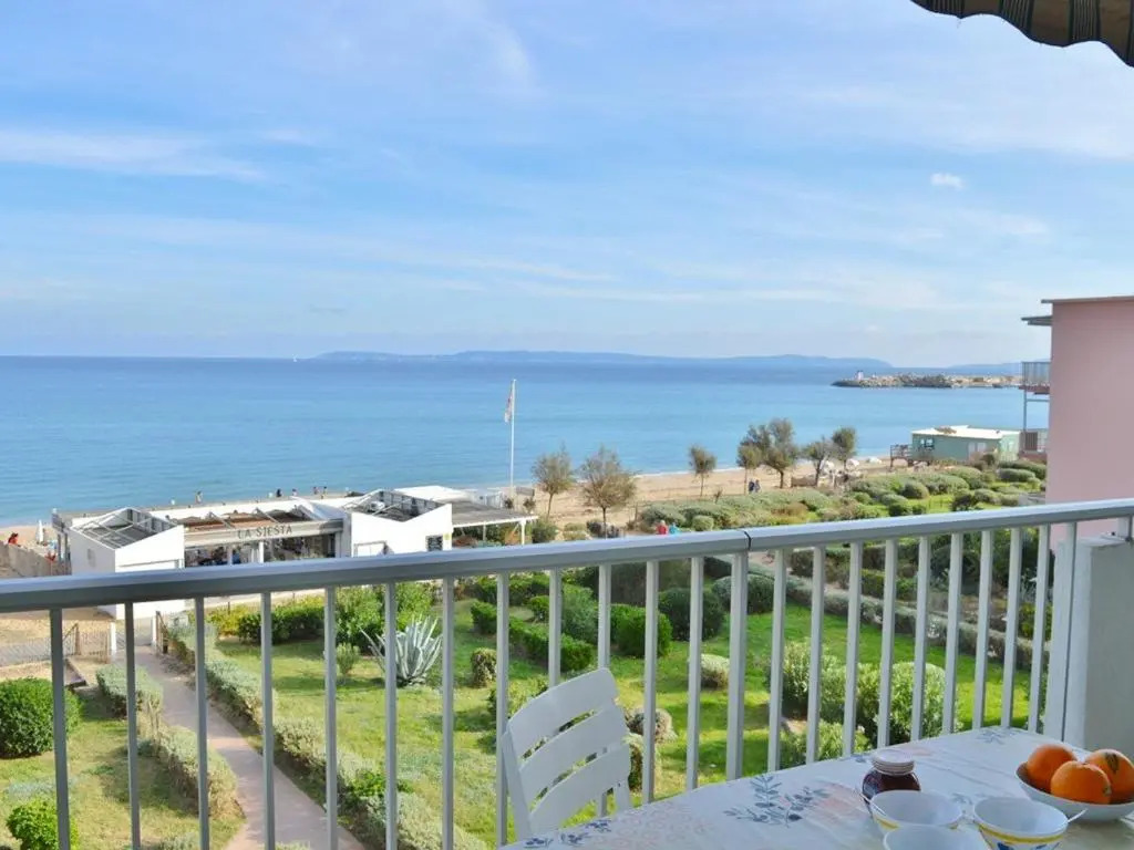 Appartement Le Lavandou, 1 pièce, 3 personnes - FR-1-251-252