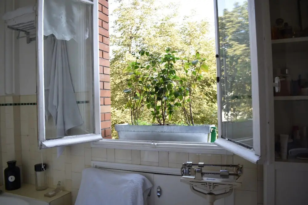 3 Bedroom Flat At The Foot of Bon Marché