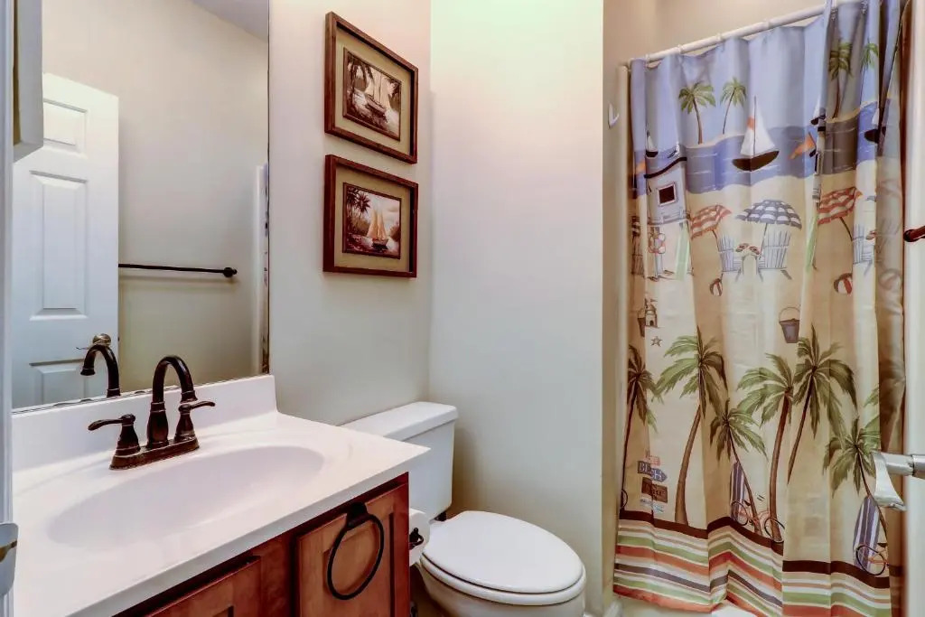 6 Ocean Breeze 3 BR Forest Beach Condo