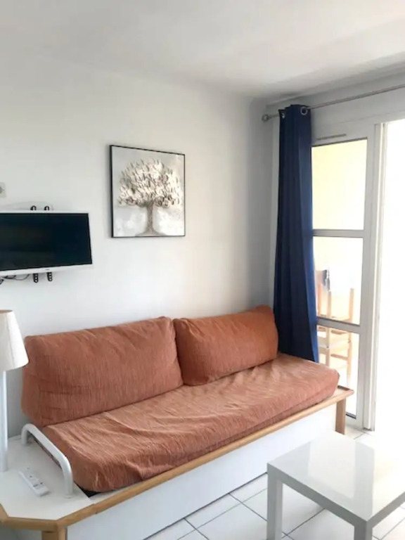 Studio In Saint Raphael With Pool Access And Enclosed Garden