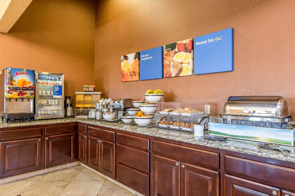 Comfort Inn & Suites San Bernardino