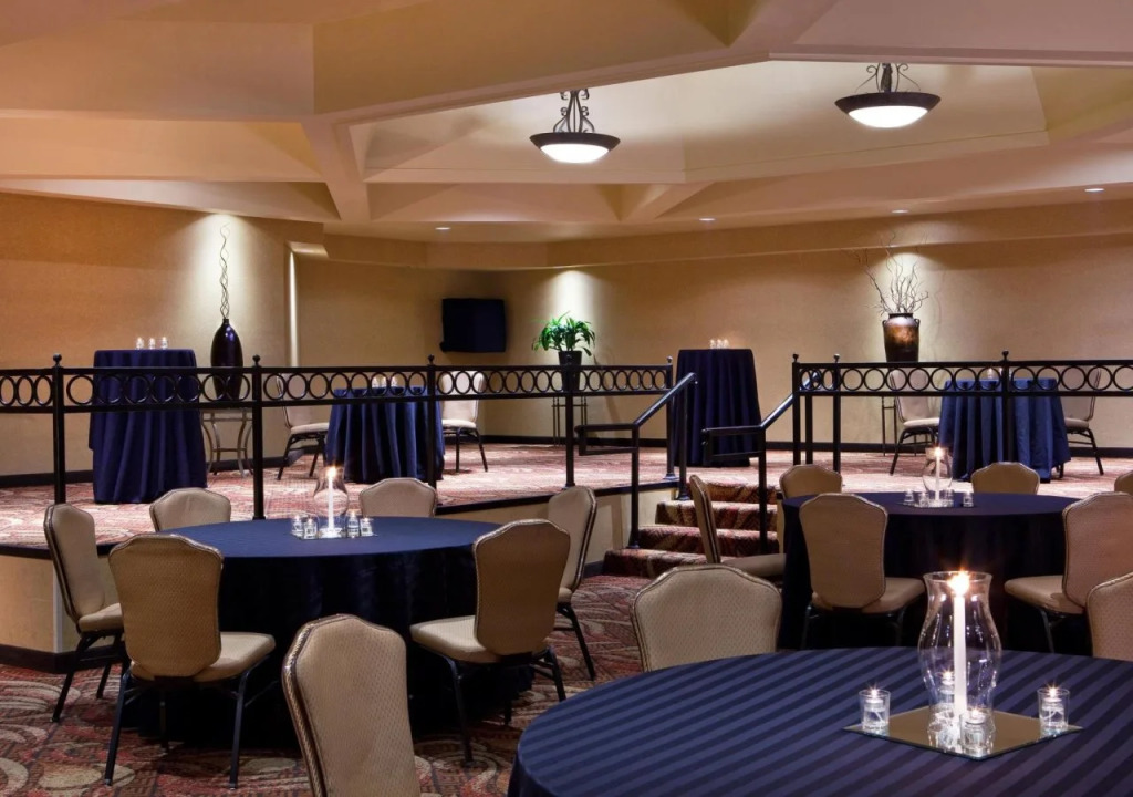 Four Points by Sheraton Phoenix North