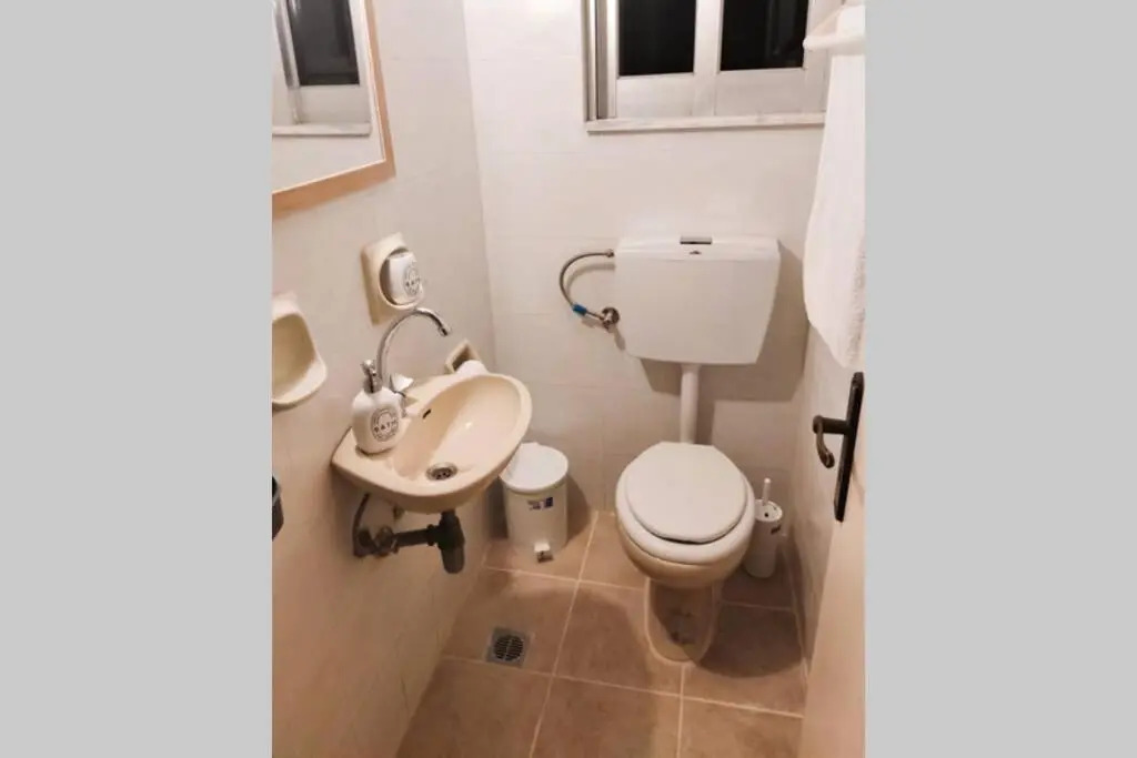 Apartment 100m2, center of Sitia, WiFi, 350m beach