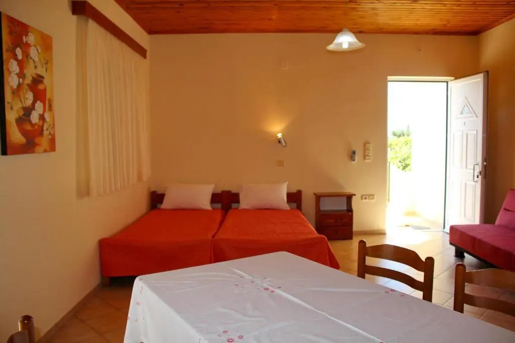 Orfanos 4
