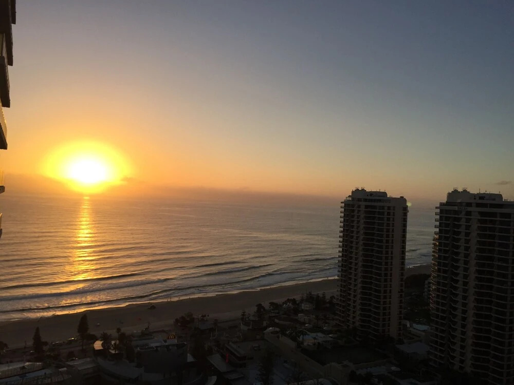 Ocean View Luxury 2 Bedroom Apartment