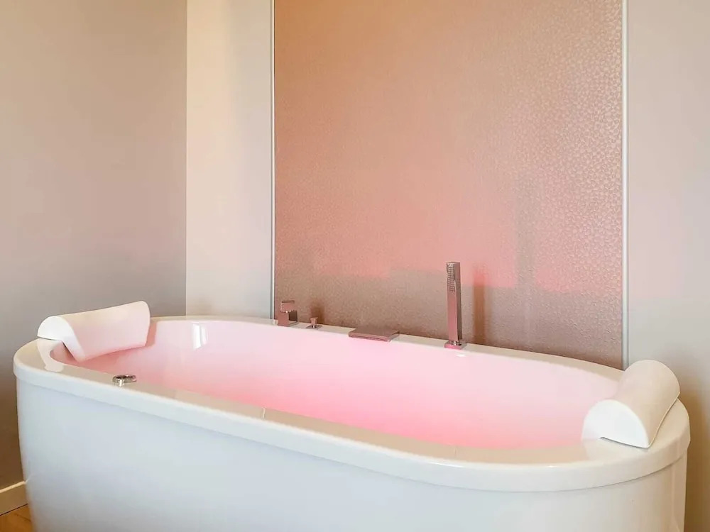 Rota Suites