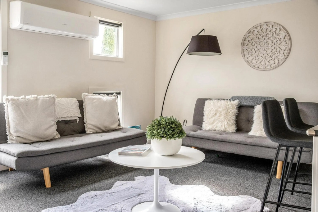 Stylish and Spacious Launceston Villa plus Free Wifi