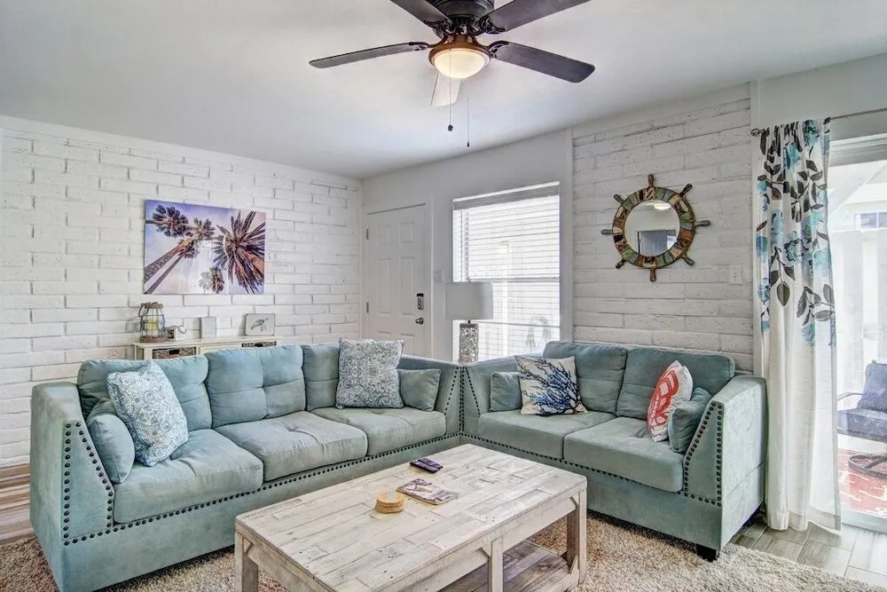El Cortez  EC132 - 2 Br Condo
