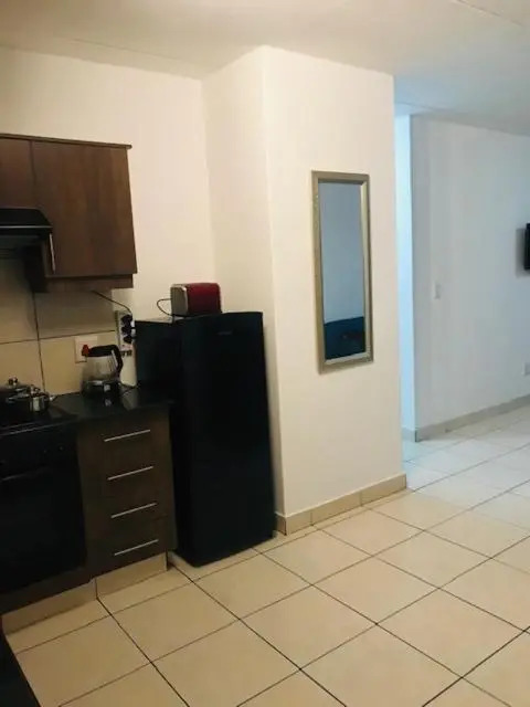 Seabreeze Modern Apartment sleeps up to 4 people