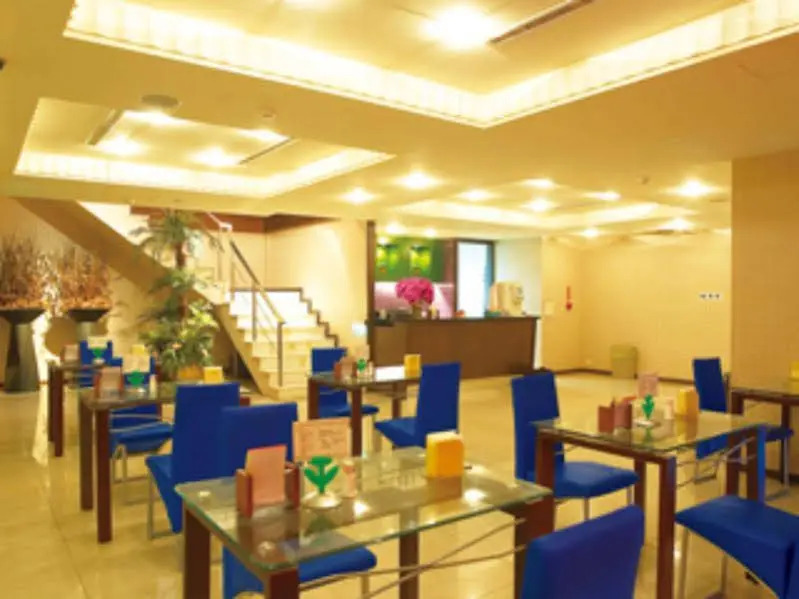Royal Group Hotel Wu Fu Branch