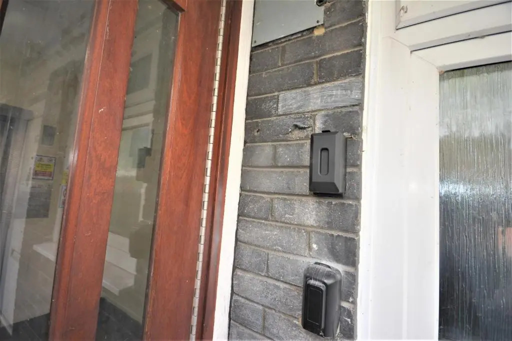 Beautiful Two Bedroom Flat in Brixton London