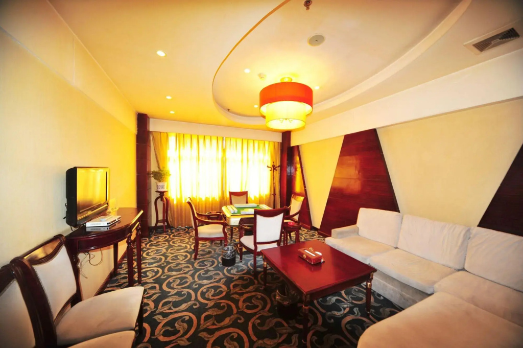 Yalong River Hotel