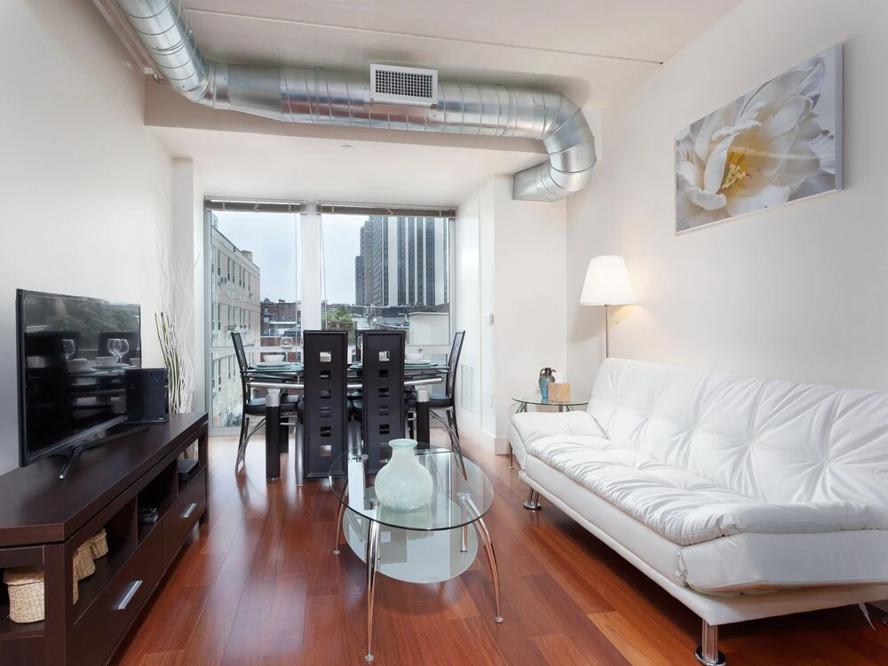 2br/1ba Apartment Near Rittenhouse Square 2 Bedroom Apts by RedAwning