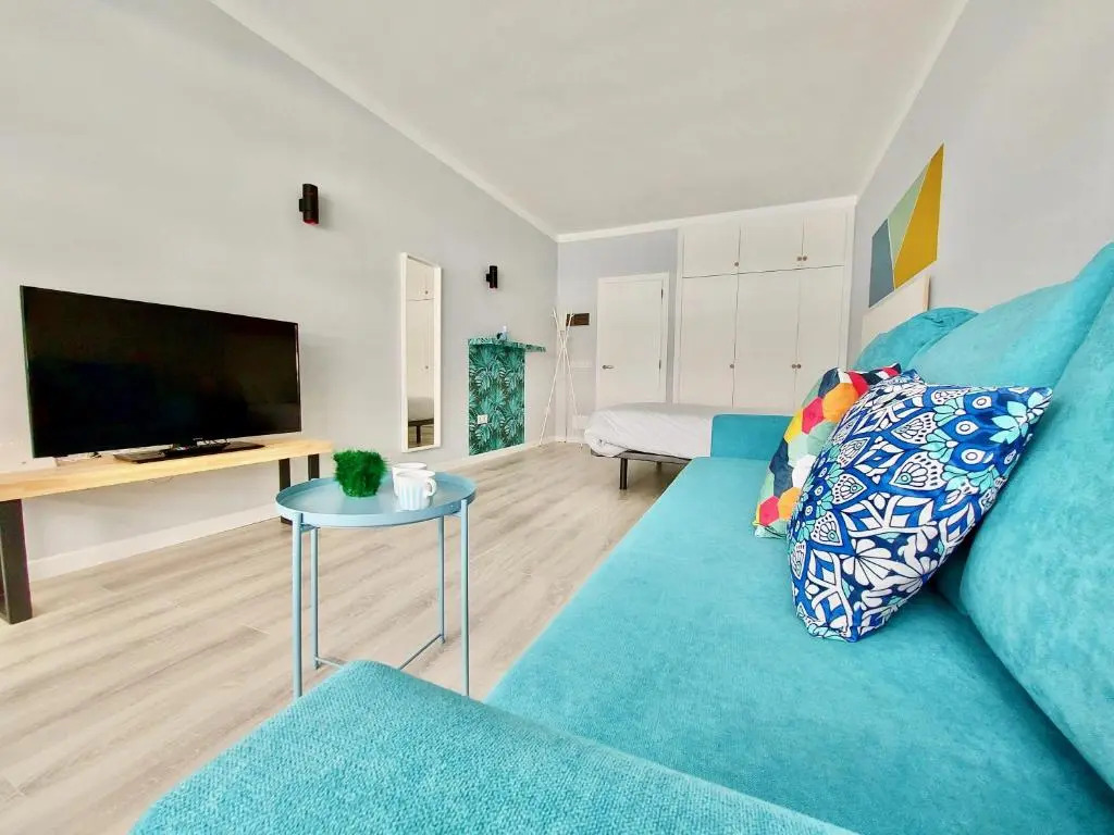 Studio Bahamas by TOR