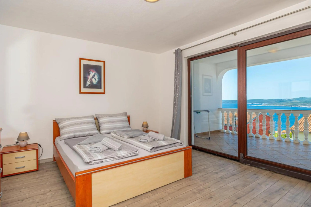 Apartments Lacic 2