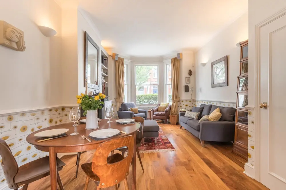 Retro style home in Clapham