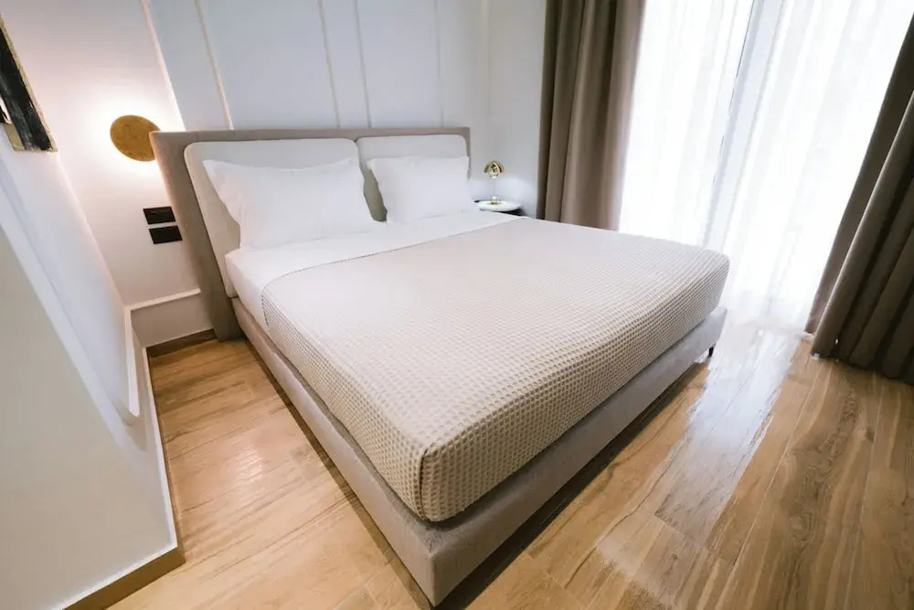 Noemie Hotel