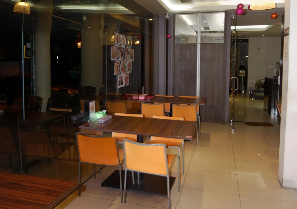 Jin Hotel