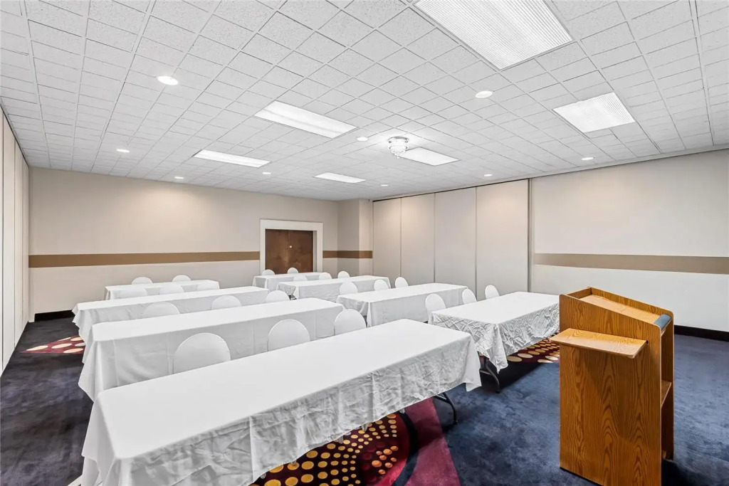 Suburban Studios Fort Dodge