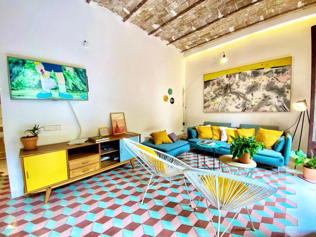 Tyche apartment