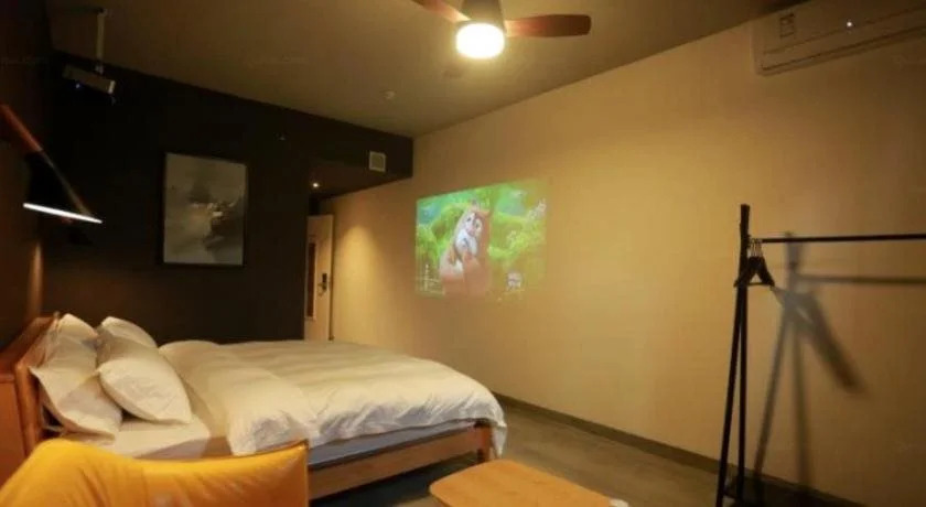 Yangshuo Manjing Travel Photography Hotel (West Street  Branch)