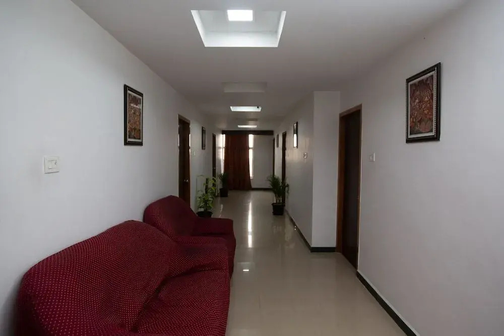 OYO 26947 The Lavish